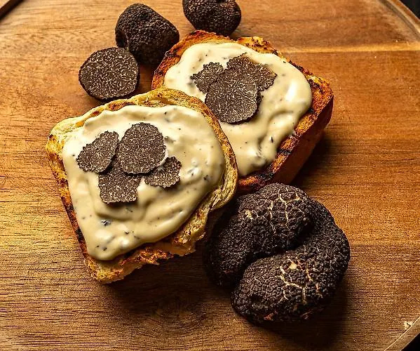 Old River Konukevi *